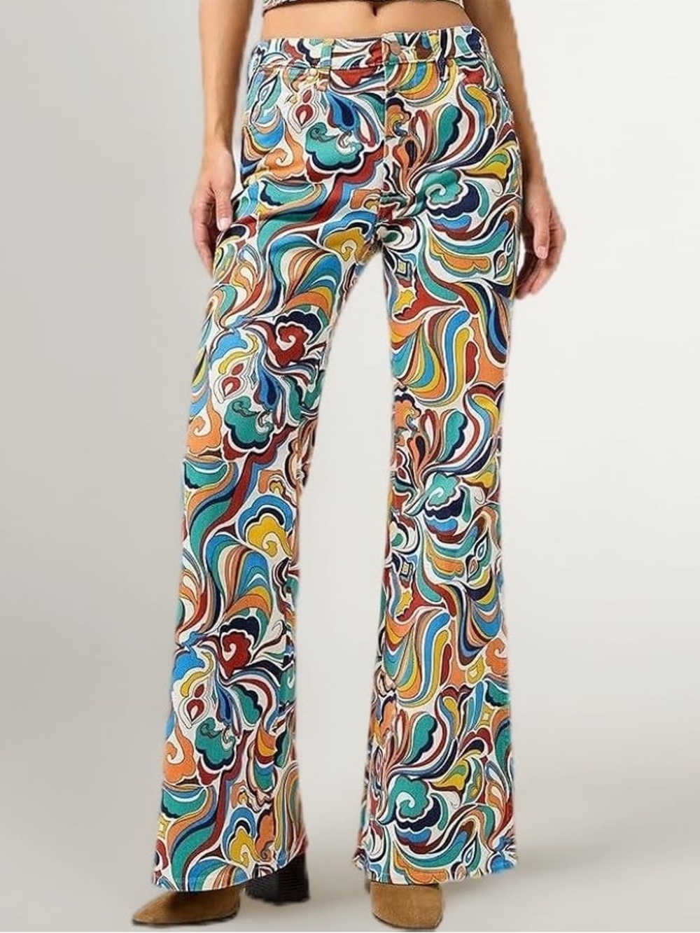 NWT WRANGLER FLARE JEAN IN LATIGO PRINT 29 x 30